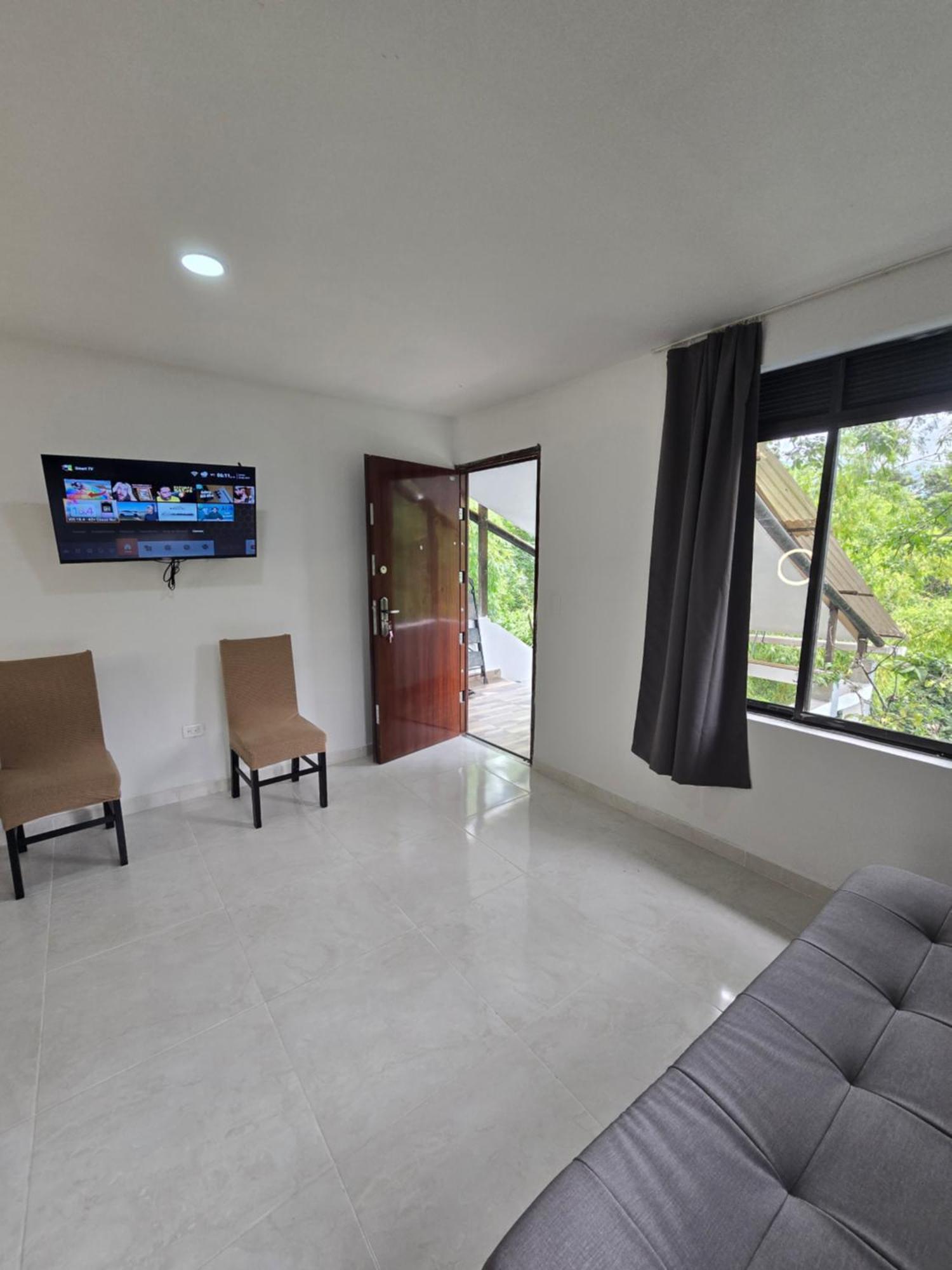 Pilarica Gardens Apartamento *