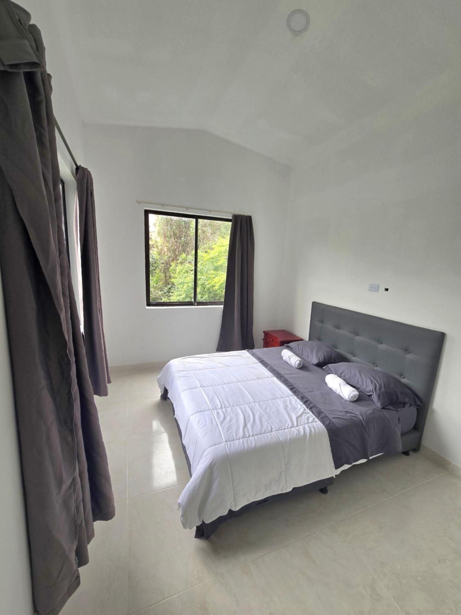 Pilarica Gardens Apartamento Medellín